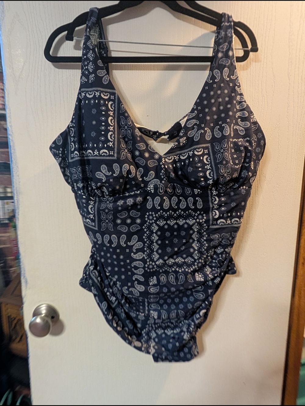 Old Navy Navy Bandana-Print One-Piece Swimsuit (B125)